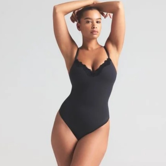 SKIMS NWT Fits Everybody Push Up Bodysuit - Onyx